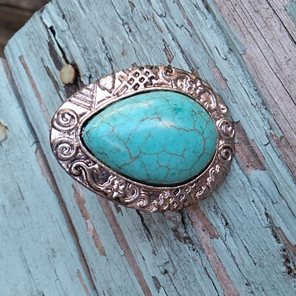 Nwot Faux Adjustable Ring - Picture 4 of 6